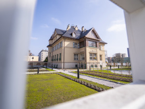 Opravenou Grossmannovu vilu doplní vzácné a jedinečné vybavení za osm milionů