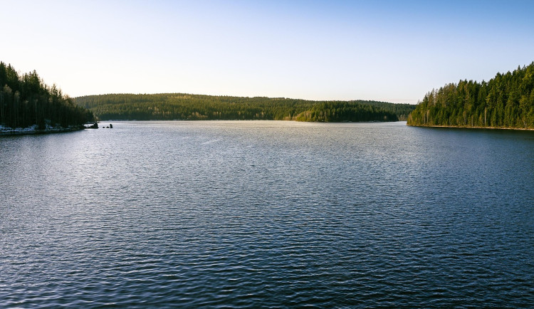 Moravskoslezské přehrady jsou naplněny na 72 až 99 procent, řeky se blíží suchu