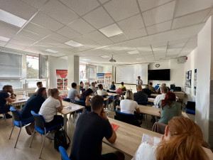 Učitelé do lavic. Hasiči školili 51 pedagogů o rizikových situacích