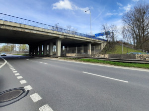 Úleva pro Svinov. Končí stavba prvního ze dvou souběžných mostů v Rudné ulici