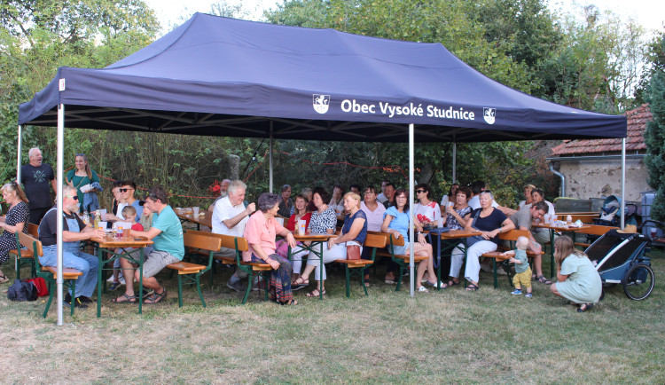 Na sousedském odpoledni ve Vysokých Studnicích lidé poprvé uslyší o adopci píšťal