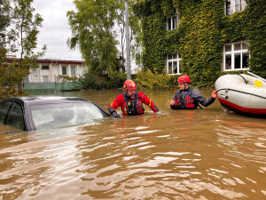 Kraj podpoří vodní záchranáře Červeného kříže, kteří zasahují u úrazů i při povodních