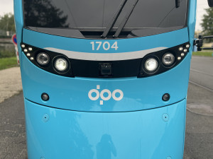Zabliká, zapípá, zastaví. Antikolizní systém bude mít dalších 38 tramvají
