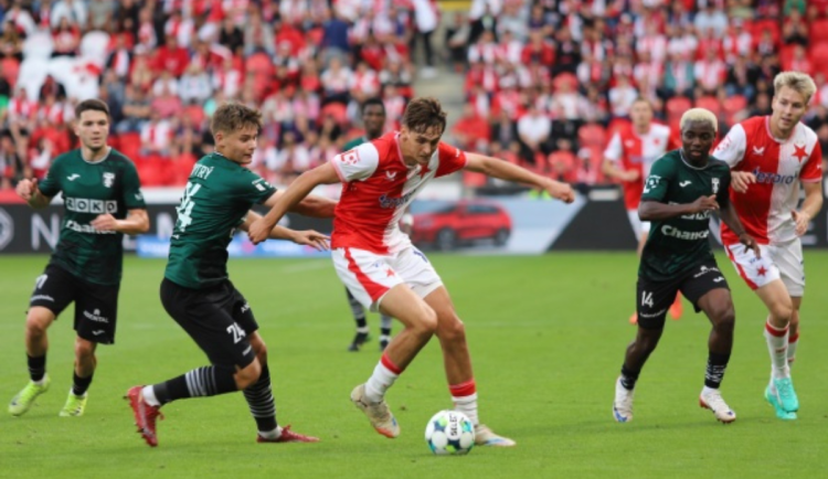Slavia doma porazila Karvinou 3:1, dvě branky vstřelil Lukáš Vorlický