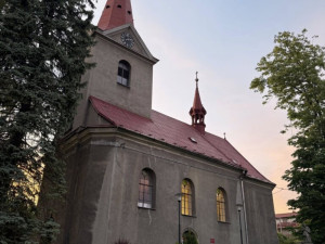 Kostelní věž v Lískovci potřebuje opravit, Frýdek-Místek darovanou částku zdvojnásobí