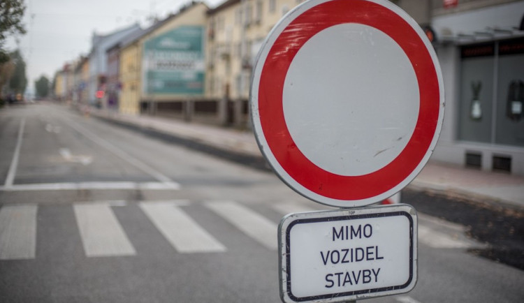 Komplikace v Jablonci. Zcela se uzavřela část ulice U Balvanu