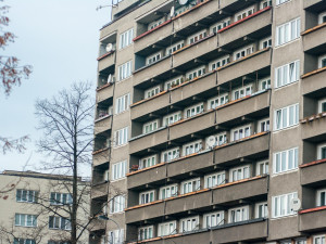NCOZ obvinila sedm osob kvůli pronajímání městských bytů v Havířově