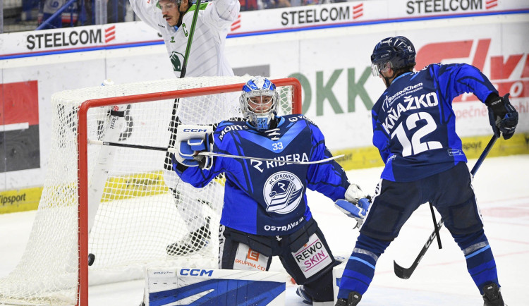 Hokejisté Vítkovic už ve druhém domácím utkání přišli o svou domácí neporazitelnost.