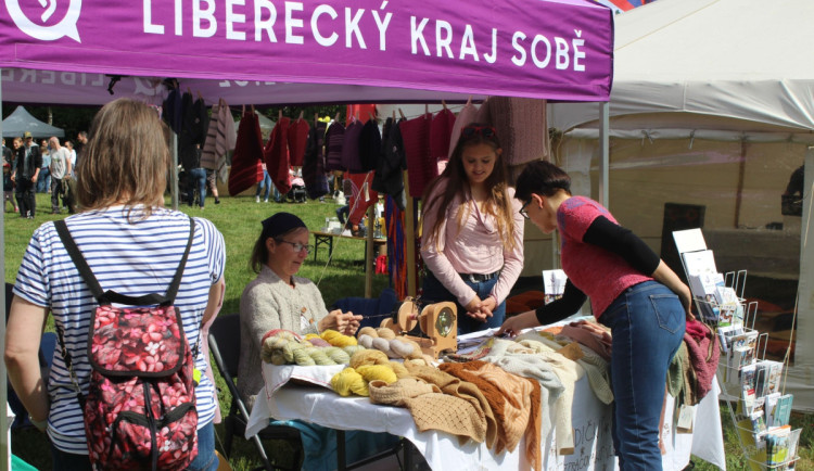 „Liberecký kraj sobě“ sdružuje na 400 regionálních výrobců. V rámci ČR je unikátní