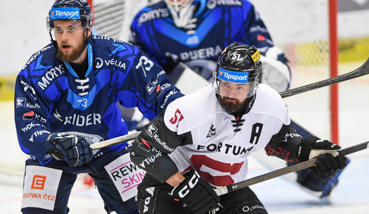 Hokejisté Sparty vyhráli ve Vítkovicích 3:2 po nájezdech, které rozhodl Hyka.