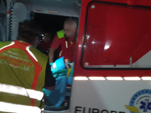 Požár rodinného domu v Milíkově. Muž utrpěl vážné popáleniny, škoda je 700 tisíc