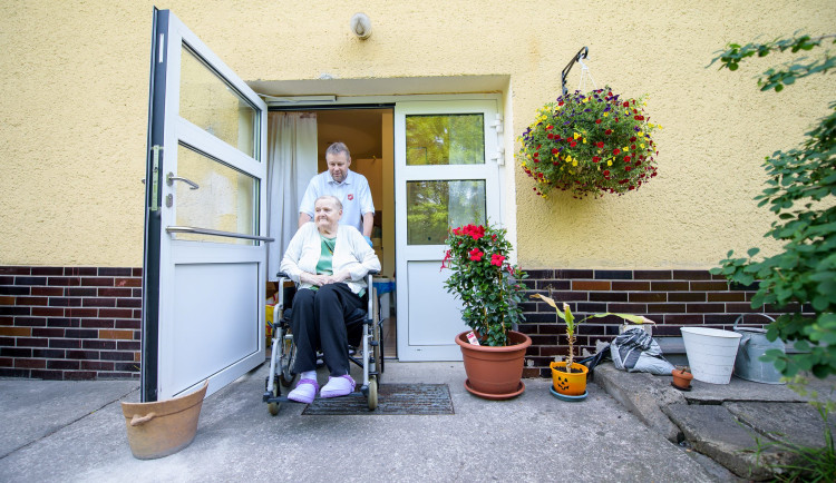 Poptávka po Domovech Přístav roste, kapacity nestačí.