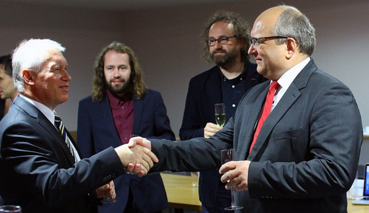 Rektor liberecké univerzity Brzezina končí. Nahradit jej chtějí čtyři kandidáti