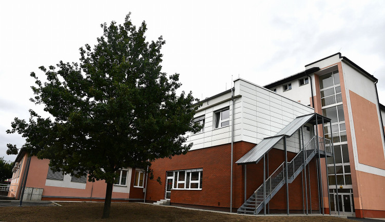 Nemocnice v Krnově otevřela nový Centrální urgentní příjem téměř za 60 milionů.