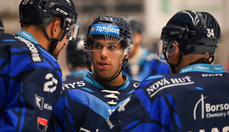 Hokejisté Vítkovic vyhráli po nájezdech v Olomouci, rozhodl Hrivík.