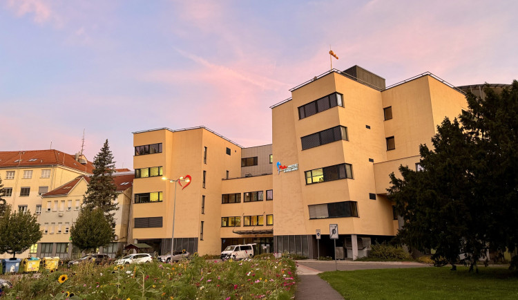 Krajští radní odvolali ředitele frýdecko-místecké nemocnice Tomáše Stejskala