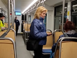 V ostravských tramvajích zkontrolovali téměř tisíc cestujících, každý devátý byl vyloučen