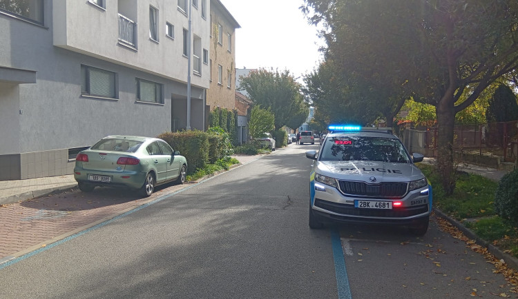 Únik plynu zavřel Cacovickou ulici v Brně, okolní domy opustily desítky lidí