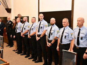 Primátor ocenil oddanost ostravských strážníků. Někteří slouží přes 30 let