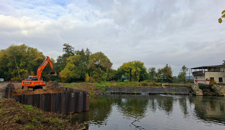 Jez u Litovle dostává novou podobu. Převede trojnásobný průtok