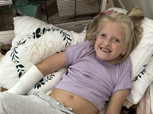 Charitativní koncert pomůže vážně nemocné Elišce, v ČR není léčba