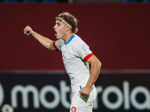 Excelentní Vít Škrkoň. Na světovém šampionátu dal hattrick za sedm minut