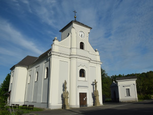 Šikmý kostel v Karviné čeká oprava za sedm milionů korun, bude mít novou střechu