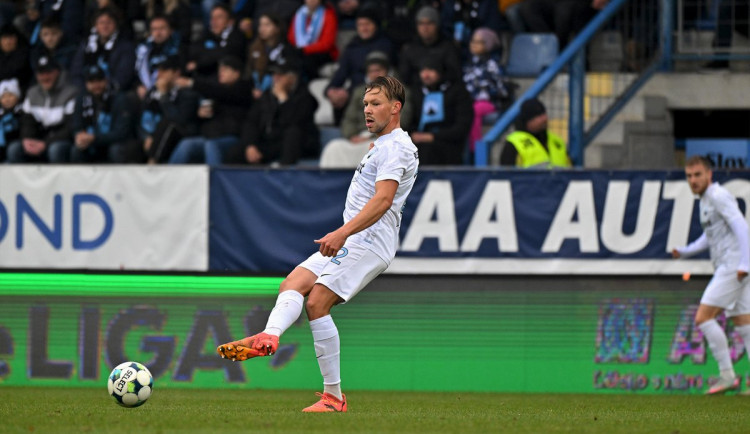 Slovan ukončil černou domácí sérii, Karvinou zničil šesti góly