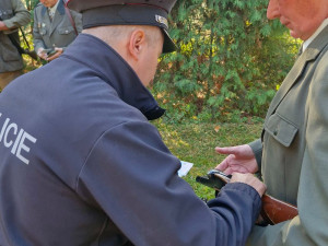 K myslivcům na honu v Sudicích se připojila i policie. Nezjistila žádné pochybení