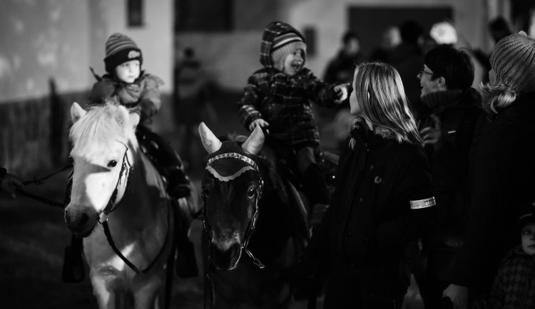 KULTURNÍ TIPY: Do Igy přijede Pekelná roadshow. Vyrazte na lampiónový průvod nebo MINT market