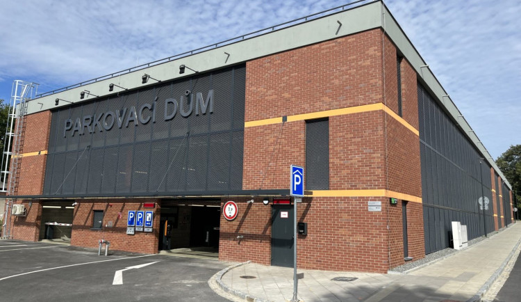 Parkovací dům ve Skladištní ulici v Opavě. Foto: Poskytly Technické služby Opava