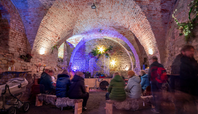 Za punčem i koncerty do podzemí. V Olomouci předvánočně ožil unikátní prostor pod klášterem