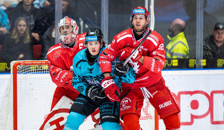 Zlom zatím nenastal, Oceláři prohráli ve Varech 1:2