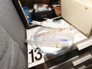 Méně pervitinu v kraji. Kriminálka překazila dlouhodobé obchody trojici dealerů