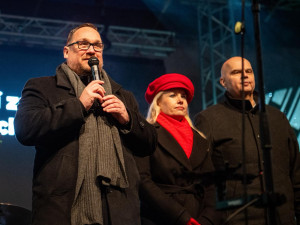 I v Ostravě zahájili advent. Na náměstí se roztočilo kolo, otevřelo se kluziště