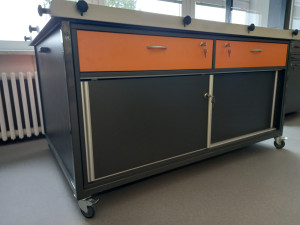 Robotické stoly i brýle na virtuální realitu. Krnovské školy získají moderní technologie