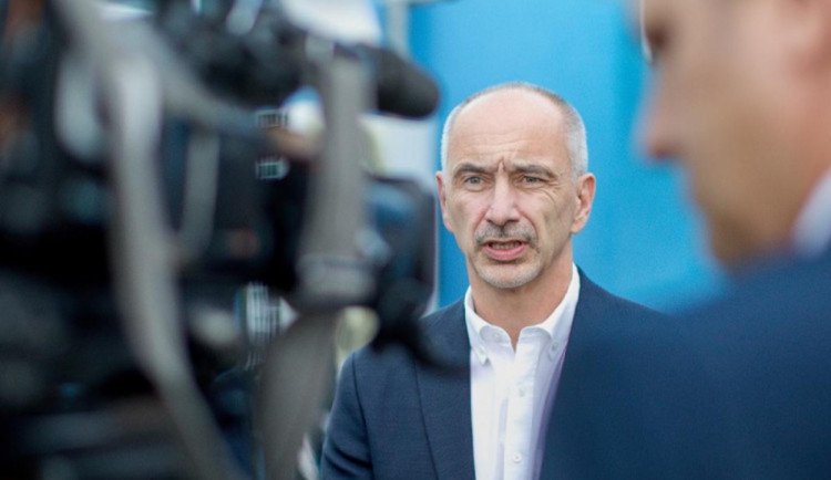 Okolnosti Kubovi nepřejí. Politický darwinismus bývá neúprosný