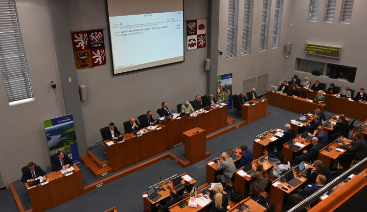 Chybějící milion korun pro Ukrajinu budil mezi krajskými zastupiteli velké emoce