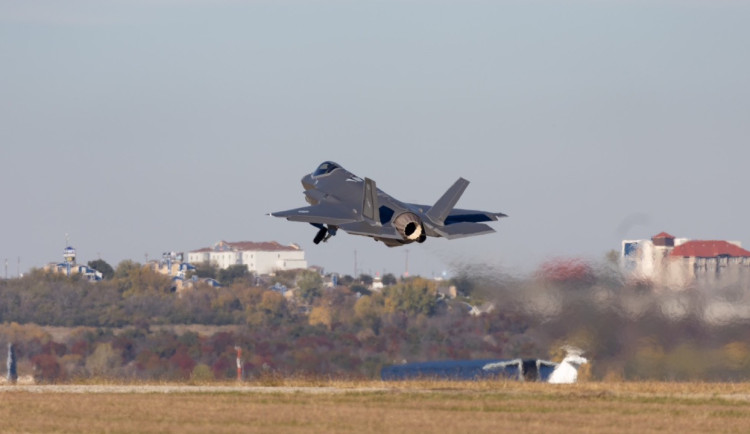 Finská F-35A debutuje v Texasu, modernizace obrany nabírá tempo
