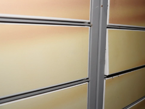 Vloupání jim nevyšlo. Od zásilkových boxů odešli s prázdnou, rovnou do rukou policie