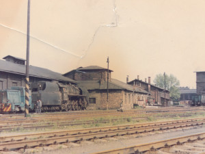 FOTO: Přesun kulturní památky v srdci Ostravy. Železniční točnice už je ve skladu