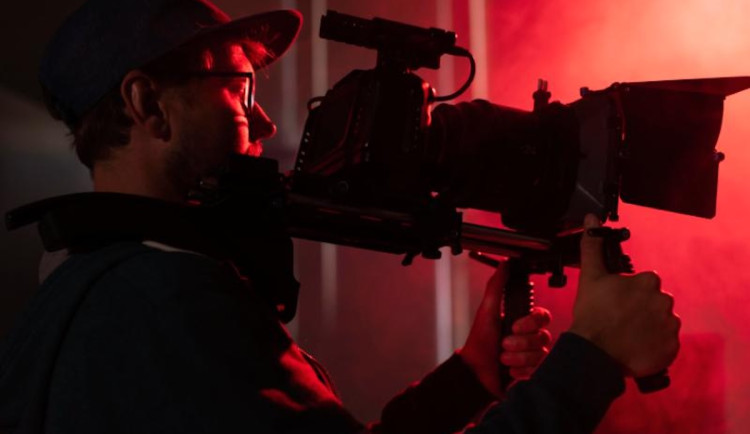 Karlovarský kraj podpoří natáčení filmu Zvíře dotací 300 tisíc korun