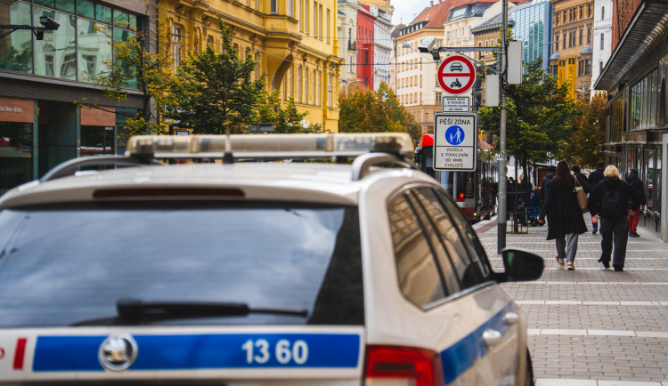 Vjezd do centra Brna opět budou hlídat strážníci, kontroly se osvědčily