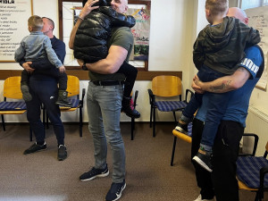 Trestanci z Heřmanic vlastnoručně opravovali kola pro své potomky