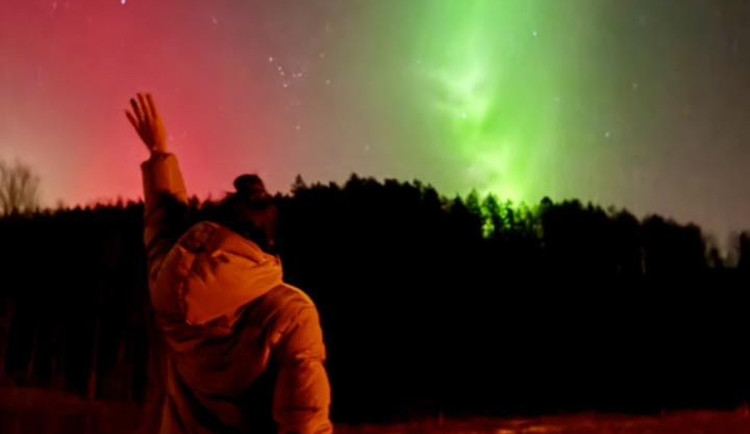 Foto: Polární záře vybarvila nebe, podívejte se na úlovky čtenářů