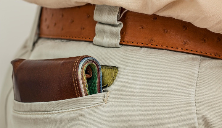 VIDEO: Policisté dopadli kapsáře, který okradl ženu v podchodu brněnského nádraží