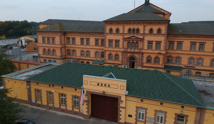 Vědci s kriminology zjišťují, proč se někteří lidé vydávají na dráhu zločinu