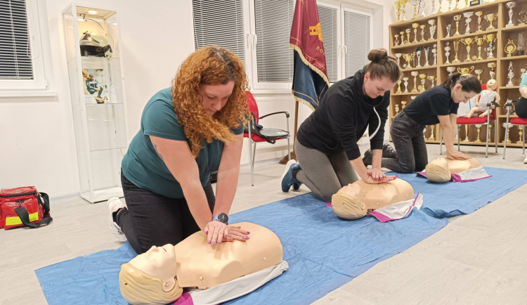Šla na kurz první pomoci a ještě ten večer resuscitovala manžela