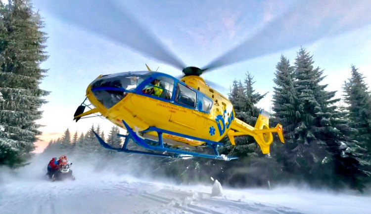 Snowboardistku Zamfirovovou ve Špindlerově Mlýně srazil lyžař, je vážně zraněná