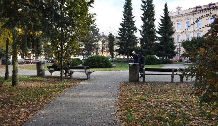 Problematickou lokalitu čeká proměna. Tábor upraví okolí nádraží a Husův park